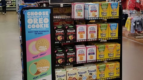Walmart 'Choose Walmart's 2017 Oreo' Side Panel