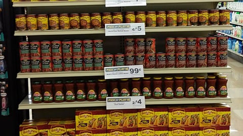 Food Lion 'Pick Your Play' Endcap