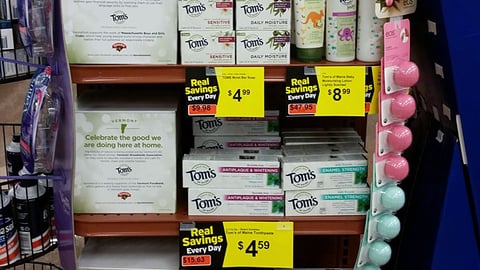 Tom's of Maine Hannaford 'A World of Good' Endcap