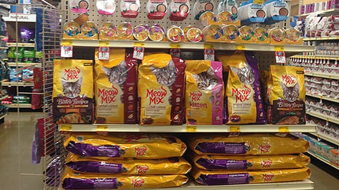 Meow Mix PetSmart 'I Can't Be Bothered' Endcap