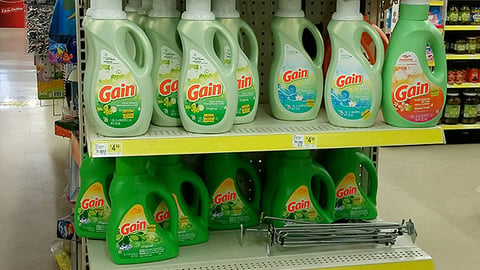 P&G Dollar General 'Gold Medal Brands' Endcap