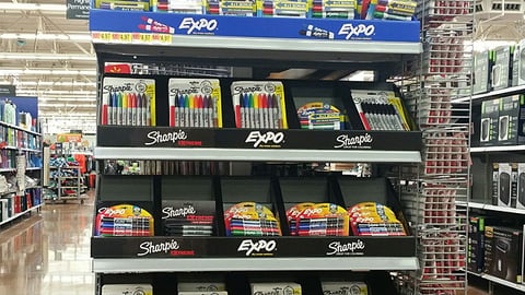 Walmart Newell Brands Endcap
