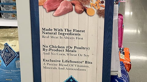 Blue Buffalo 'Love Them Like Family' Side Panel
