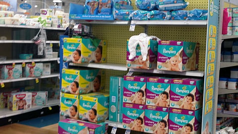 Pampers Cruiser 'Stays Drier' Endcap Header
