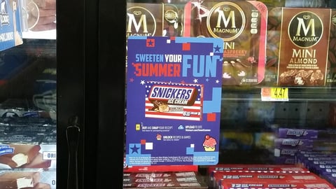 Snickers 'Sweeten Your Summer Fun' Freezer Cling
