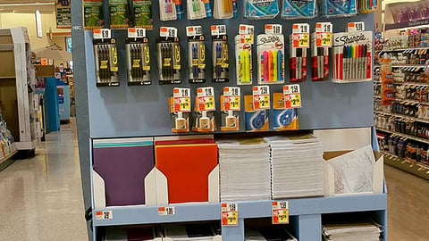 Giant Food 'Great Saves' Endcap
