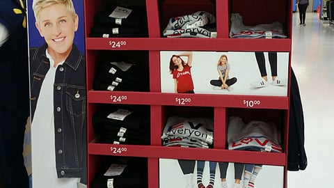 Walmart EV1 Pallet Display