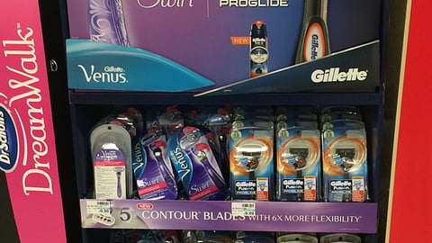 Gillette 'Flexes' Endcap