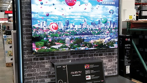 Samsung QLED TV Pallet Display