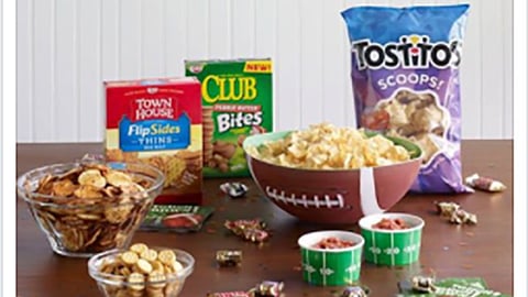 Hannaford 'Gear Up for Football' Facebook Update