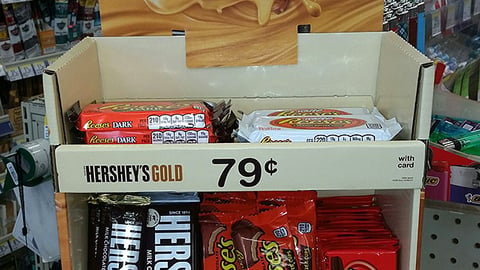 Hershey's Gold Walgreens Counter Unit