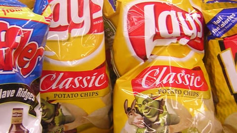 Lay's 'Shrek 2' Packaging