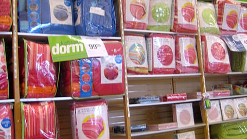 Linens 'n Things 'Destination Dorm' Merchandising