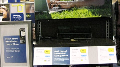 Best Buy Mobile Broadband Endcap