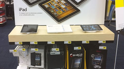 Best Buy iPad Endcap