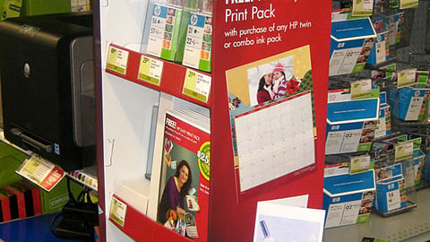 HP/Staples Holiday Sweeps Quarter-Pallet