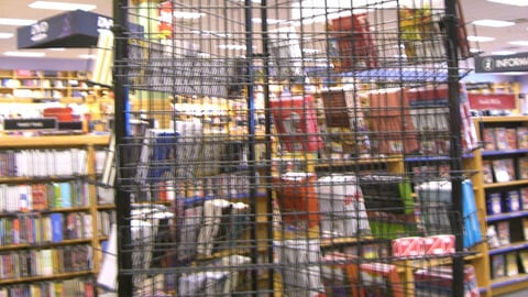 Borders Holiday Rack
