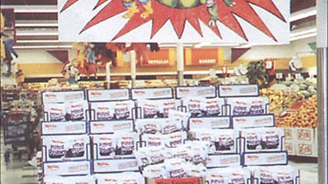 Pruna Bunga Display