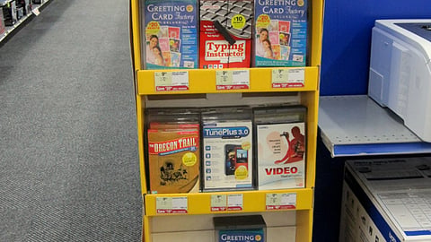Staples Computer Software Quarter-Pallet