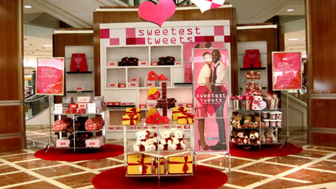 Macy's 'Sweetest Tweets' Spectacular