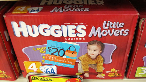 Huggies 'Mom-Umental Savings' Promotional Packaging