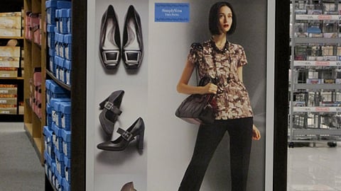 Kohl's Simply Vera Footwear Side Panel