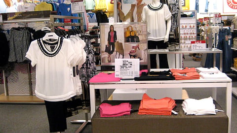 Kohl's Dana Buchman Merchandising