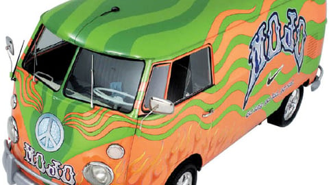 Nike Mojo Microbus