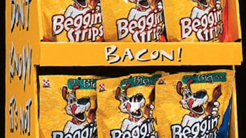 Nestle Purina Beggin' Strips Floorstand