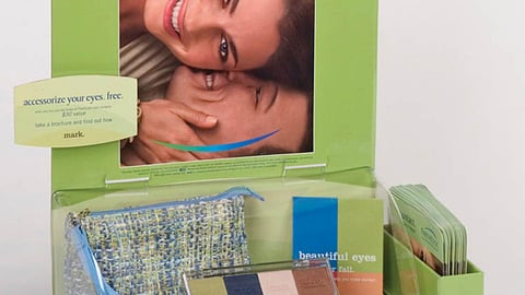 FreshLook Contact Lenses Countertop