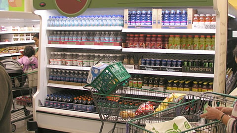 Fresh & Easy Beverage Cooler Endcap
