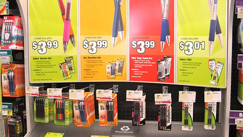 Staples 'Writing Trial Center' In-line Display