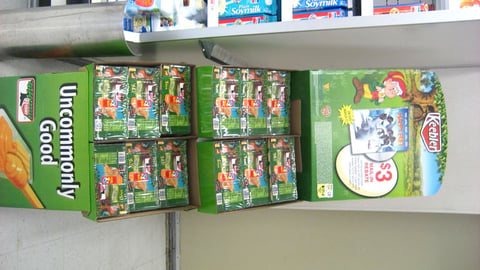 Keebler/Sargento 'Happy Feet' Shipper