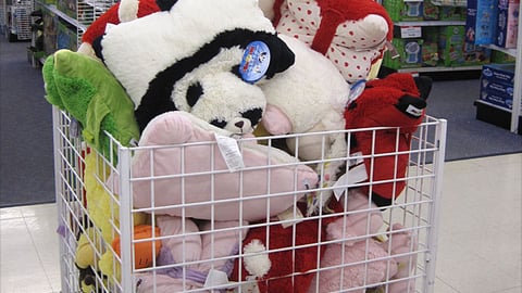 Toys "R" Us Pillow Pets Dump Bin