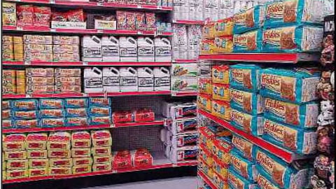 Family Dollar Pet Aisle