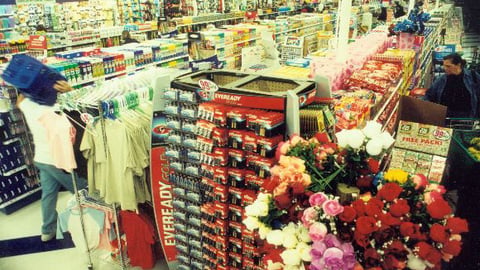 99 Cents Only Endcap