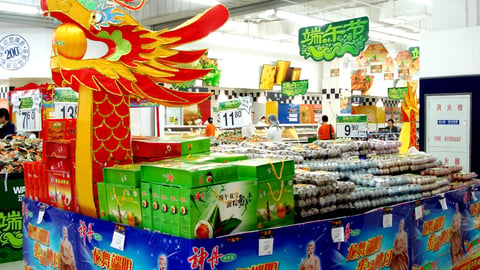 Wal-Mart Dragon Boat Pallet