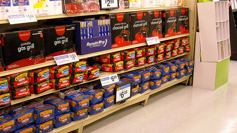 Food Lion Grilling In-Line Display
