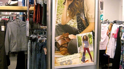 Kohl's Mudd Side Panel Sign