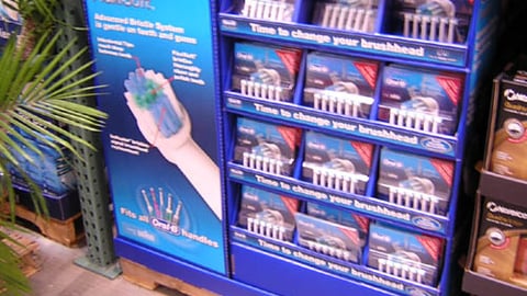Oral B Pallet Display