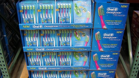 Oral B Shipper Display
