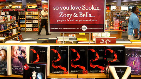 Borders 'Paranormal Picks' Table Sign