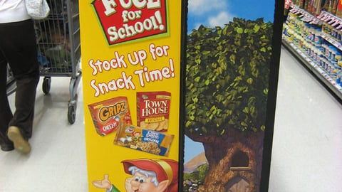 Keebler 'Fuel for School' Side Panel