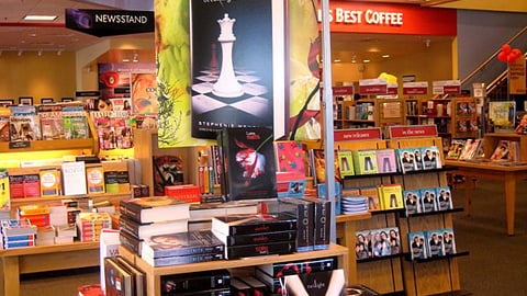 Borders 'Visions of Vampires' Display