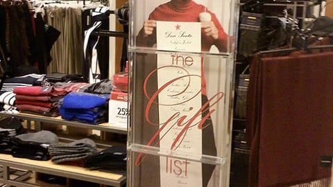 Macy's 'Gift List' Stanchion