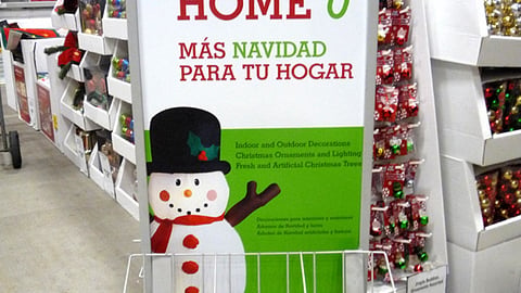 Lowe's 'Bring the Merry Home' Holiday Stanchion