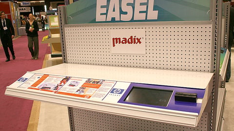 Madix Easel Digital Shelving Unit