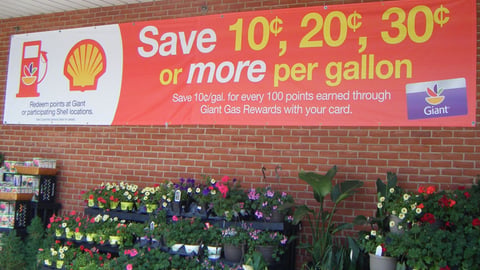 Giant-Landover 'Gas Rewards' Outdoor Banner