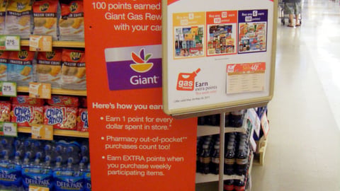 Giant-Landover 'Gas Rewards' Signage