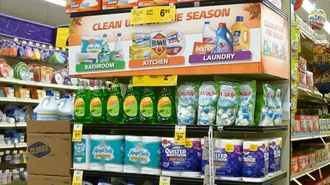 Safeway 'Clean Up for the Season' Endcap